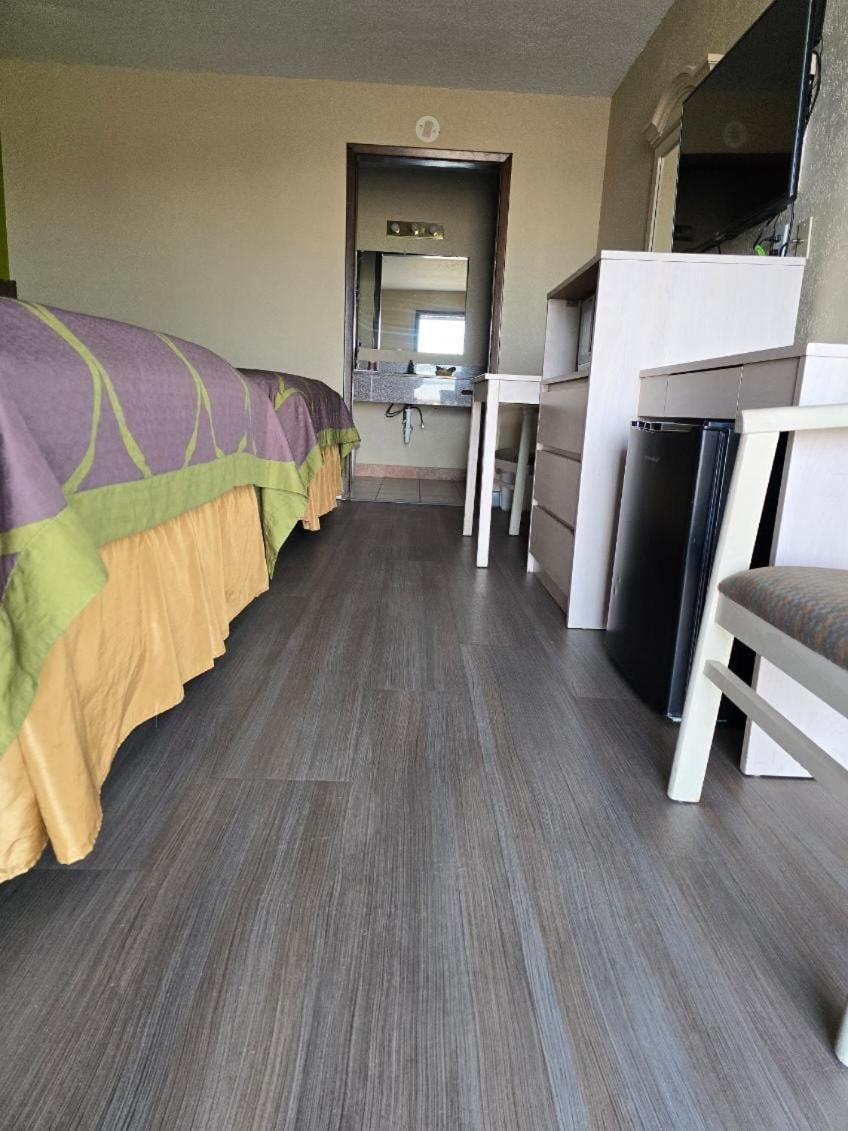 Lodge Usa Motel Guymon Bagian luar foto