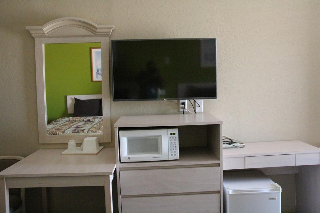 Lodge Usa Motel Guymon Bagian luar foto